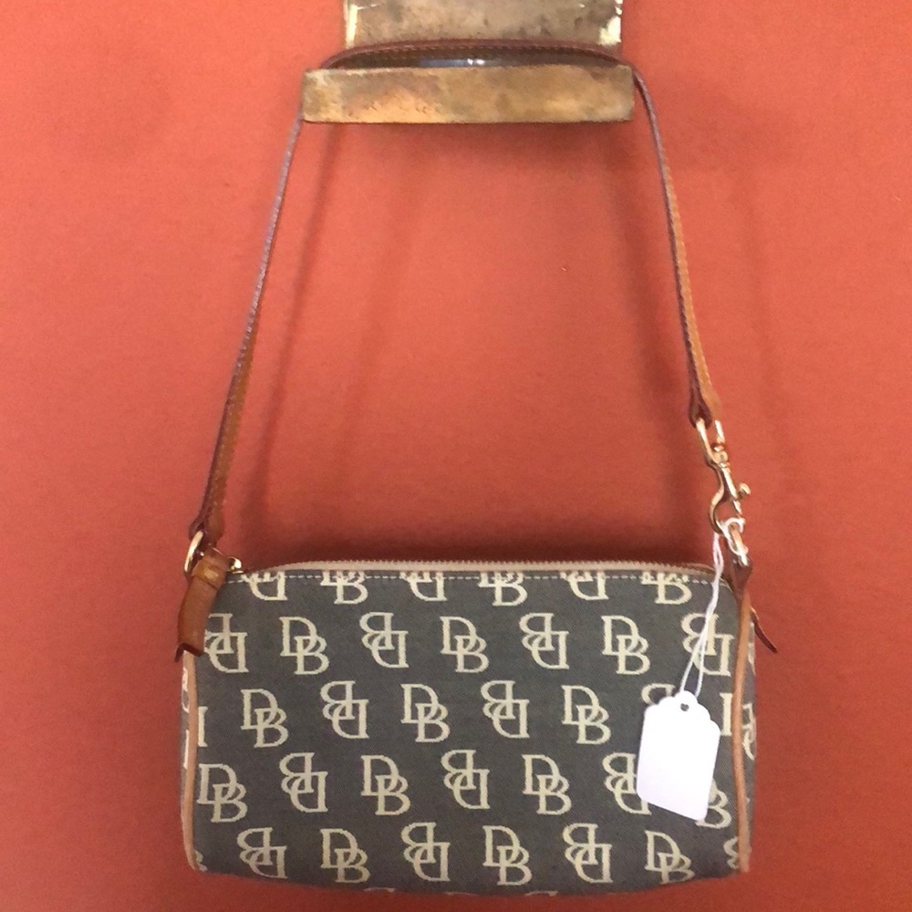 Dooney & Bourke Women's Purse